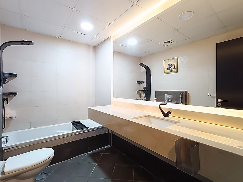 Elegant 1BR | High ROI | Prime Lusail - Photo 3