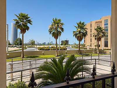 MODERN 1BR WITH POOL - BOULEVARD VIEW