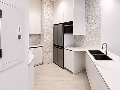 MODERN 1BR WITH POOL - BOULEVARD VIEW
