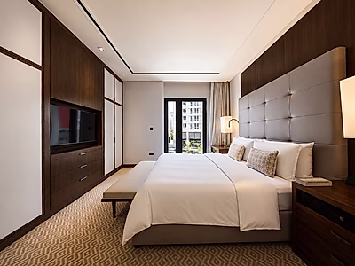 LUXURIOUS 2-BEDROOM + STUDY WITH PREMIUM FINISHES