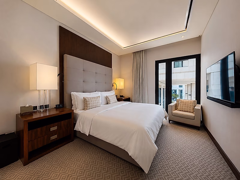 LUXURIOUS 2-BEDROOM + STUDY WITH PREMIUM FINISHES - Photo 9