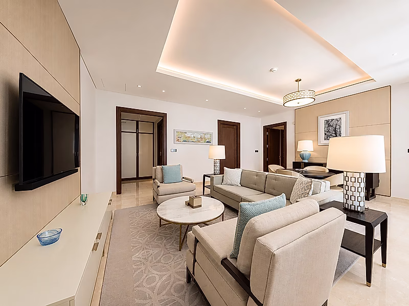 ELEGANTLY STYLED! 2-BEDS WITH COZY AMBIANCE - Photo 3