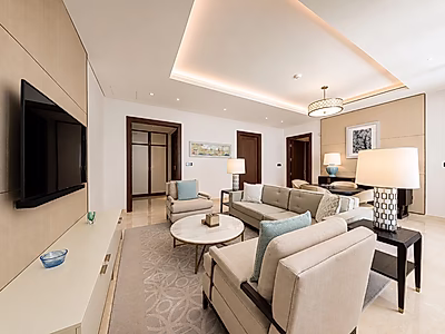 ELEGANTLY STYLED! 2-BEDS WITH COZY AMBIANCE