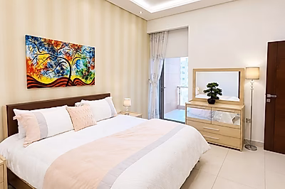 BILLS ON US! COZY 2-BEDROOM APARTMENT