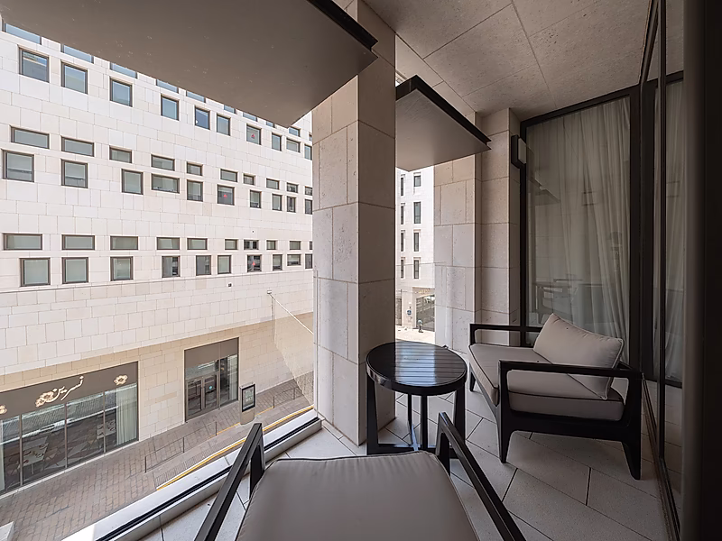 ELEGANT CITY LIVING! SPACIOUS 3-BR WITH BALCONY - Photo 13