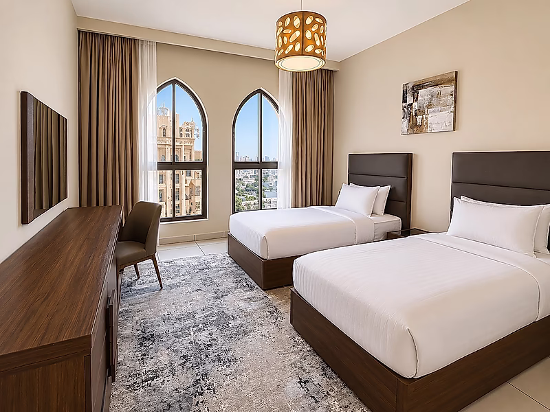 5-Bedroom Penthouse with Panoramic Qatar Views & 5-Star Amenities - Photo 8