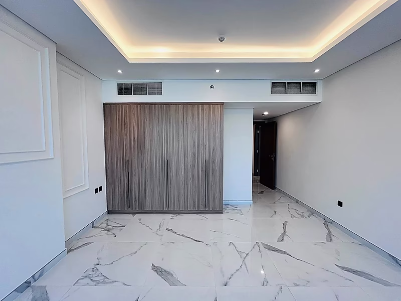 A Home Framed by Water and Skyline | 2 Master Bedroom Marina View Residence - Photo 14