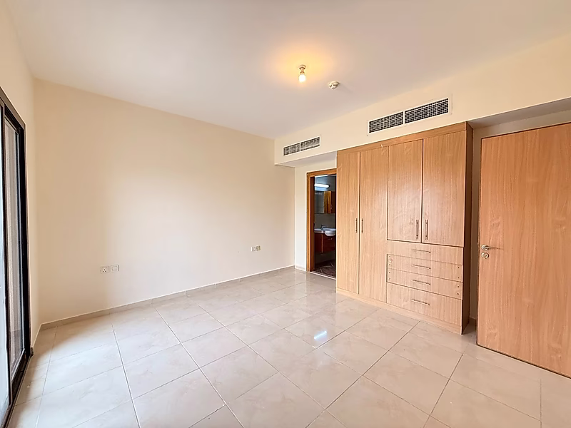 Premium Stadium View | 3BR Apartment - Photo 5