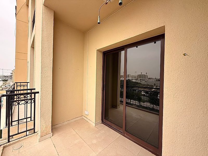 Premium Stadium View | 3BR Apartment - Photo 9