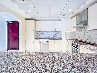 Elegant 1-Bedroom Apartment | Porto Arabia, The Pearl