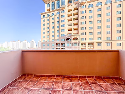 Elegant 1-Bedroom Apartment | Porto Arabia, The Pearl