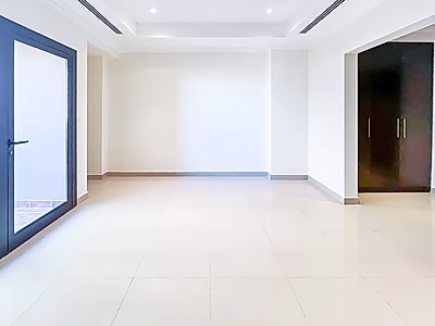 Elegant 1-Bedroom Apartment | Porto Arabia, The Pearl