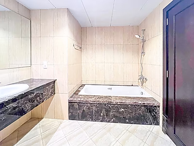 Elegant 1-Bedroom Apartment | Porto Arabia, The Pearl