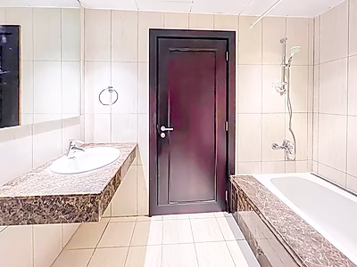 3-Bedroom Semi-Furnished Apartment for Rent in Porto Arabia