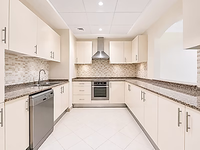 2-Bedroom Semi-Furnished Apartment - The Pearl-Qatar