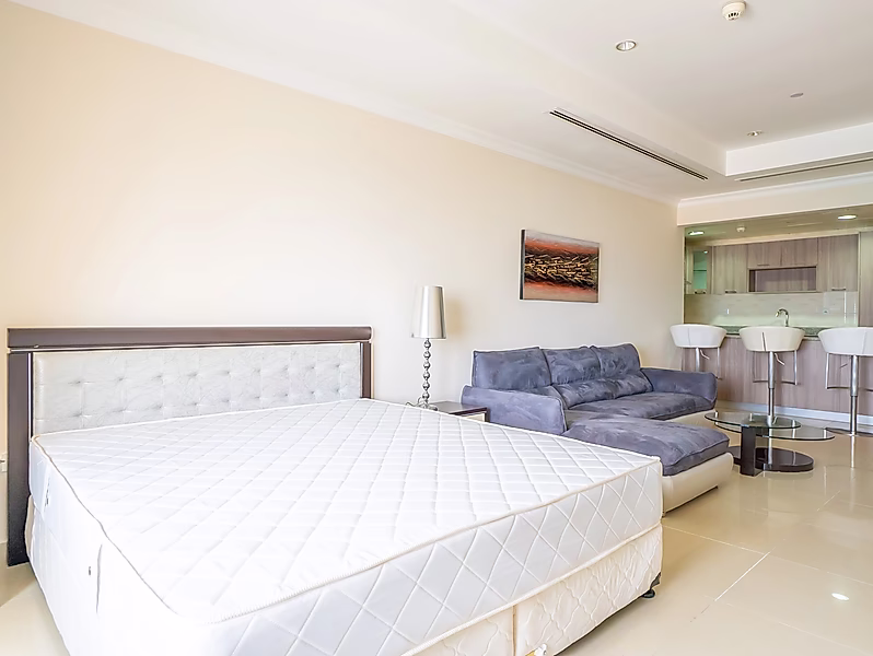 QATAR COOL INCLUDED | FURNISHED STUDIO IN THE PEARL - Photo 6