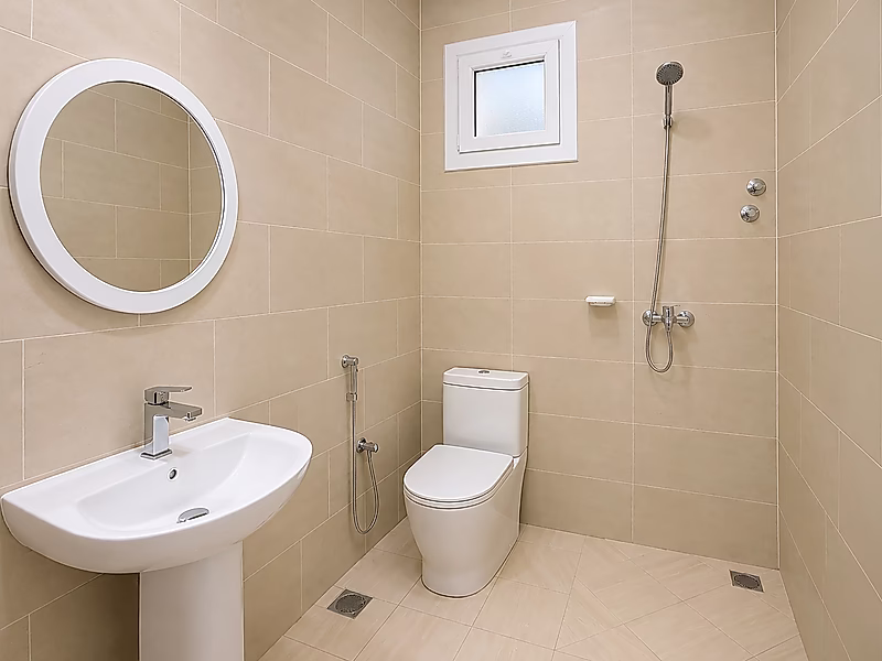 33-ROOM QE-APPROVED LABOR CAMP FOR RENT – AL KHOR - Photo 3