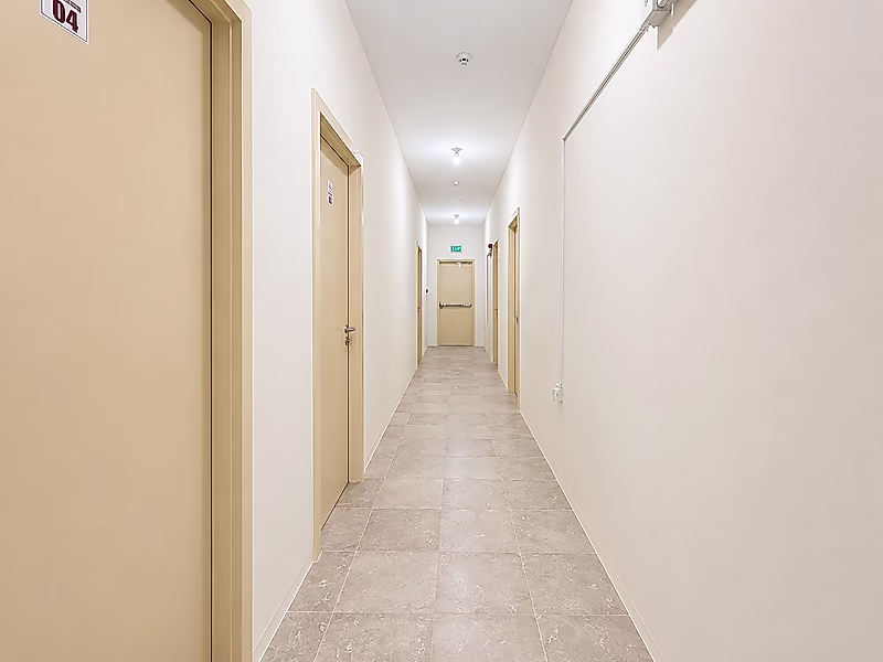 33-ROOM QE-APPROVED LABOR CAMP FOR RENT – AL KHOR - Photo 4