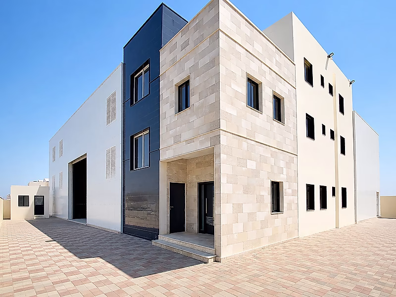 Warehouse for Rent Birkat Al Awamer 2000 SQM - Photo 1