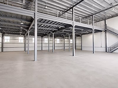 Warehouse for sale Birkat Al Awamer 2000 SQM