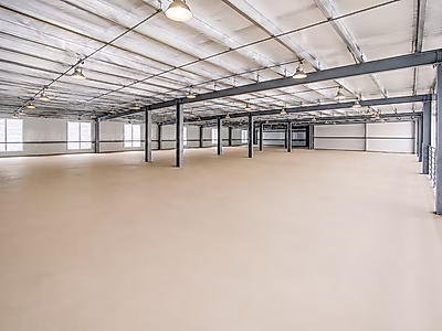 Warehouse for sale Birkat Al Awamer 2000 SQM