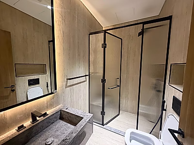 Exquisite 2BR Apartment with Luxury Finishes
