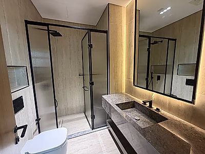 Exquisite 2BR Apartment with Luxury Finishes