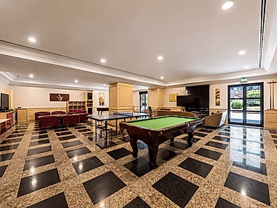 Elevated Living in Porto Arabia – Premium Fully Furnished 1-Bedroom Apartment