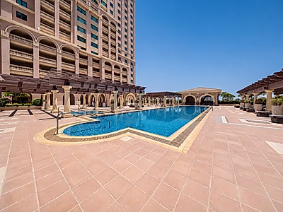 Elevated Living in Porto Arabia – Premium Fully Furnished 1-Bedroom Apartment