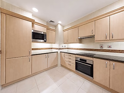 Elegant Fully Furnished 2-Bedroom Residence in Porto Arabia