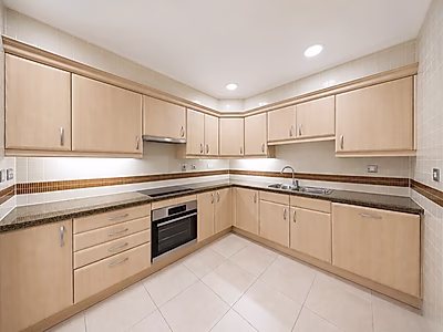 Elegant Fully Furnished 2-Bedroom Residence in Porto Arabia