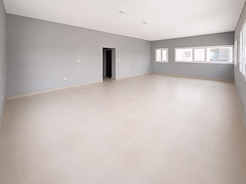 Brand New Warehouse/Garage in Abu Saleel for rent - Photo 5