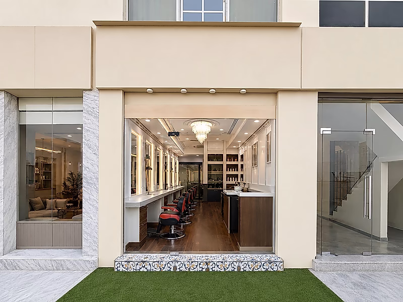 Salon for Sale | Excellent Turnkey Opportunity - Photo 2