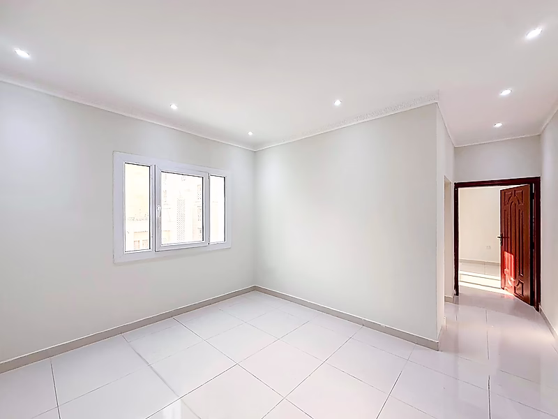 Unfurnished 1 BR apartment | Doha aljadeedah - Photo 1