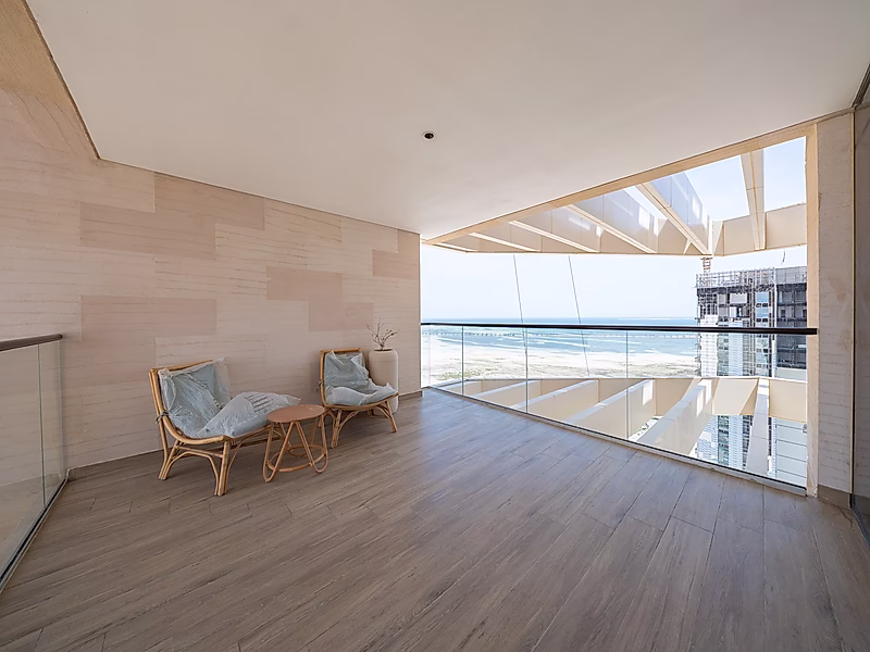 Luxury 1-Bedroom Waterfront Apartment | 108 sqm | Sea View | Private Beach Access - Photo 6