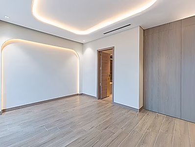 Luxury 2BR Waterfront Apartment | Bills Included
