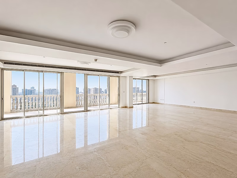 LUXURY PENTHOUSE WITH HUGE TERRACE & CITY VIEW - Photo 2