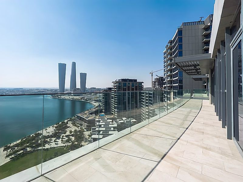 Luxury 4 Bedroom+maid Sea View Penthouse | with 6 years payment plan - Photo 8