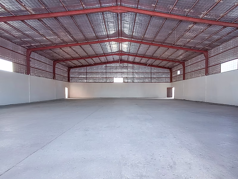 General Storage Warehouse for Rent in Industrial Area - Photo 2