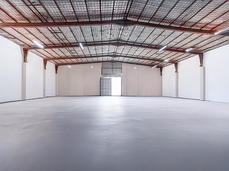 General Storage Warehouse for Rent in Industrial Area - Photo 9