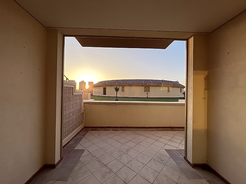 Spacious Townhouse for RENT | Large Sunny Terrace | Mid - Porto Arabia - Photo 7