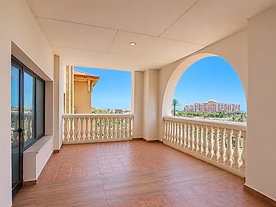SPACIOUS SF 1 BEDROOM APARTMENT PORTO ARABIA