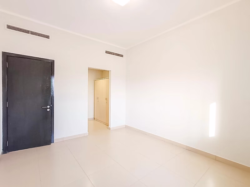 Luxury 1-Bedroom Apartment for Sale | Prime Boulevard View | Dara Residence, Lusail Fox Hills - Photo 3