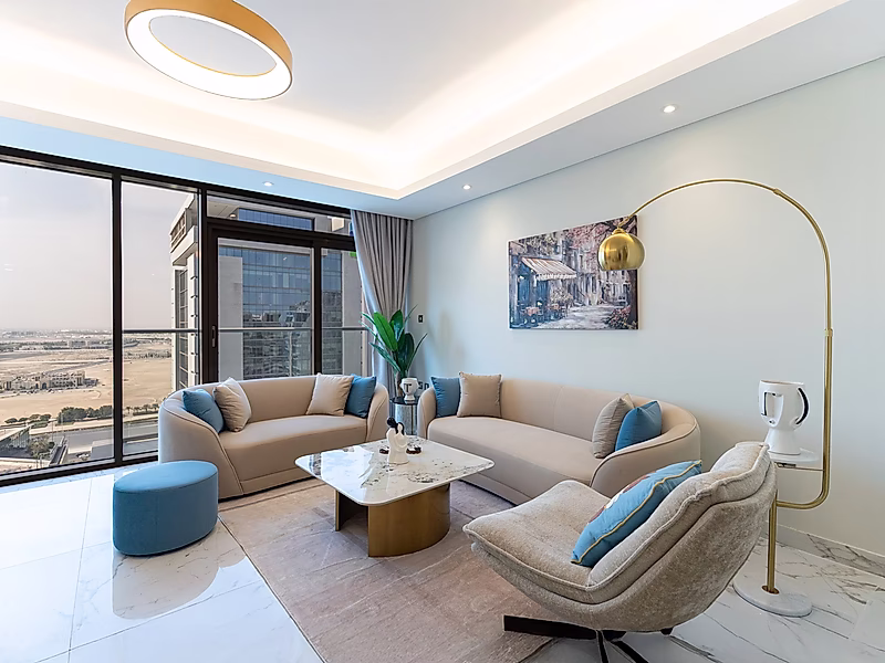 MODERN 2-BEDROOM APARTMENT WITH LUXURIOUS FINISHES | MARINA - Photo 1