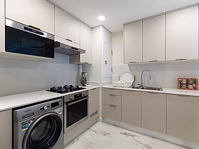 MODERN 2-BEDROOM APARTMENT WITH LUXURIOUS FINISHES | MARINA