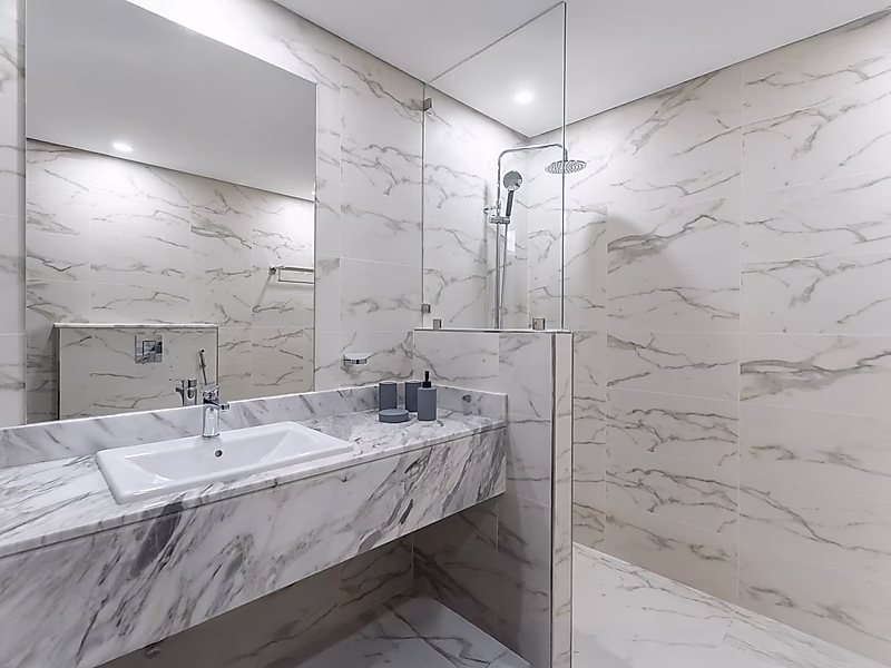 MODERN 2-BEDROOM APARTMENT WITH LUXURIOUS FINISHES | MARINA - Photo 12