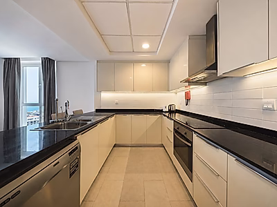 FULLY FURNISHED 1BR WITH STUNNING SEA VIEW