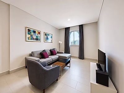 SPACIOUS 1BR OFFICE WITH BEACH ACCESS