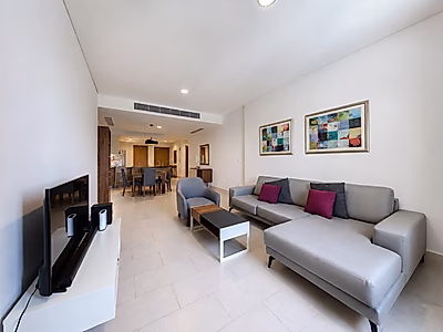 SPACIOUS 1BR OFFICE WITH BEACH ACCESS
