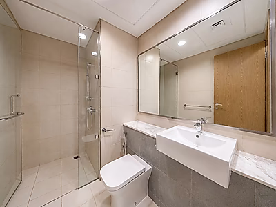 SPACIOUS 1BR OFFICE WITH BEACH ACCESS